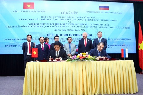 Vietnam-Russie : signature d’un accord pétrolier intergouvernemental  - ảnh 1